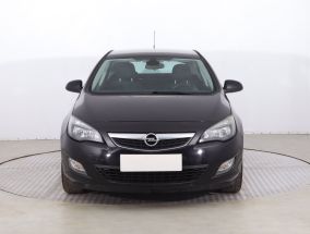 Opel Astra - 2011