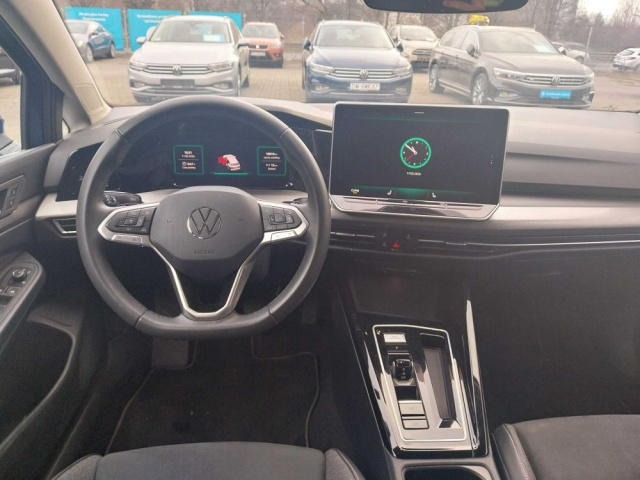 Volkswagen Golf 2025