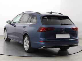 Volkswagen Golf - 2025