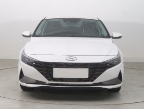 Hyundai Elantra - 2021