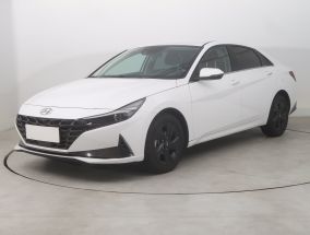 Hyundai Elantra - 2021