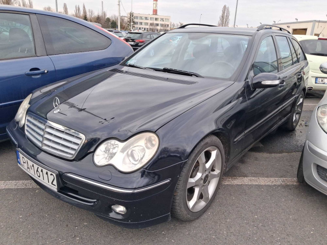 Mercedes-Benz C 2005