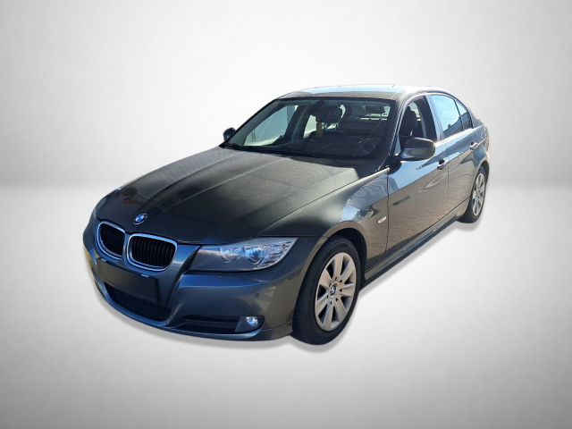 BMW 3 2011