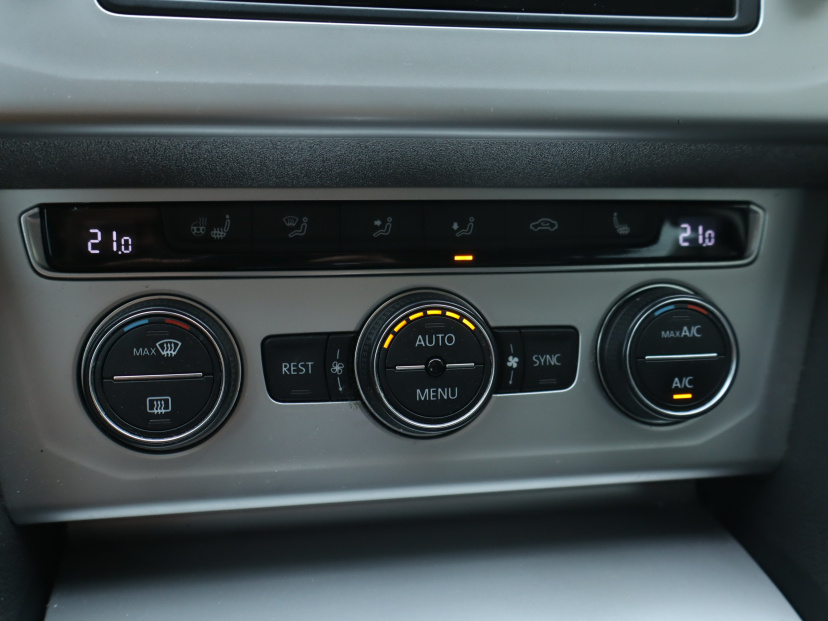 Volkswagen Passat, 2016