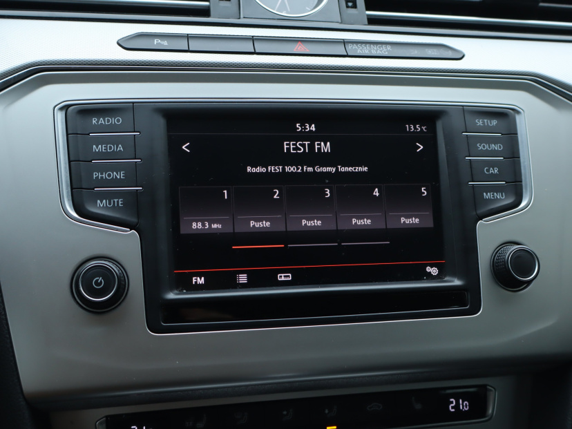 Volkswagen Passat, 2016