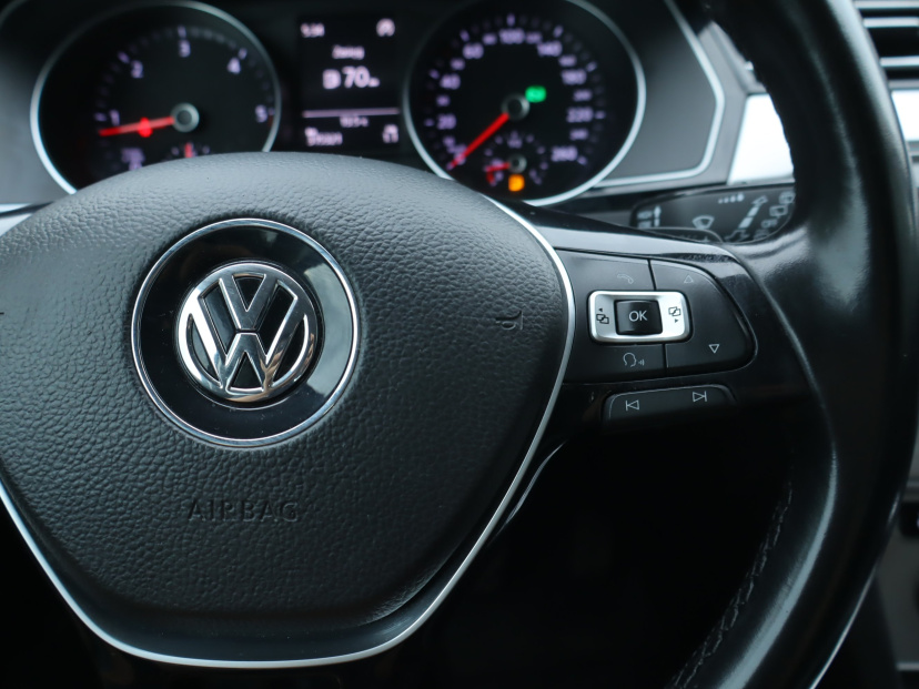 Volkswagen Passat, 2016