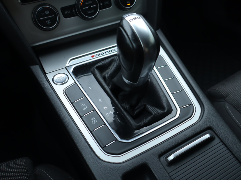 Volkswagen Passat, 2016