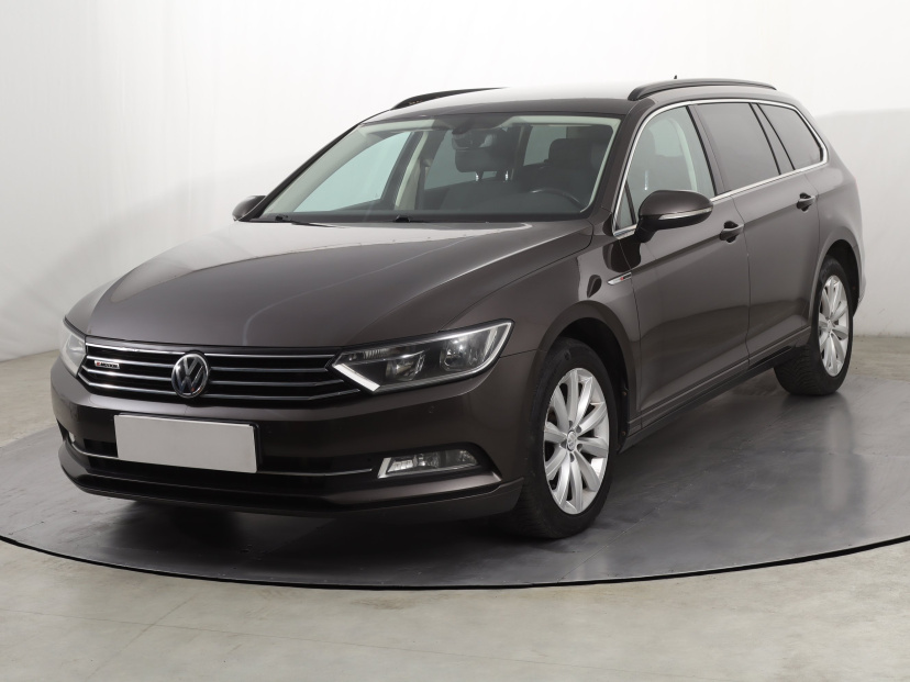 Volkswagen Passat, 2016
