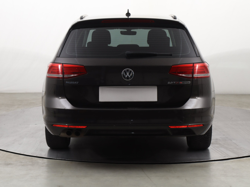 Volkswagen Passat, 2016