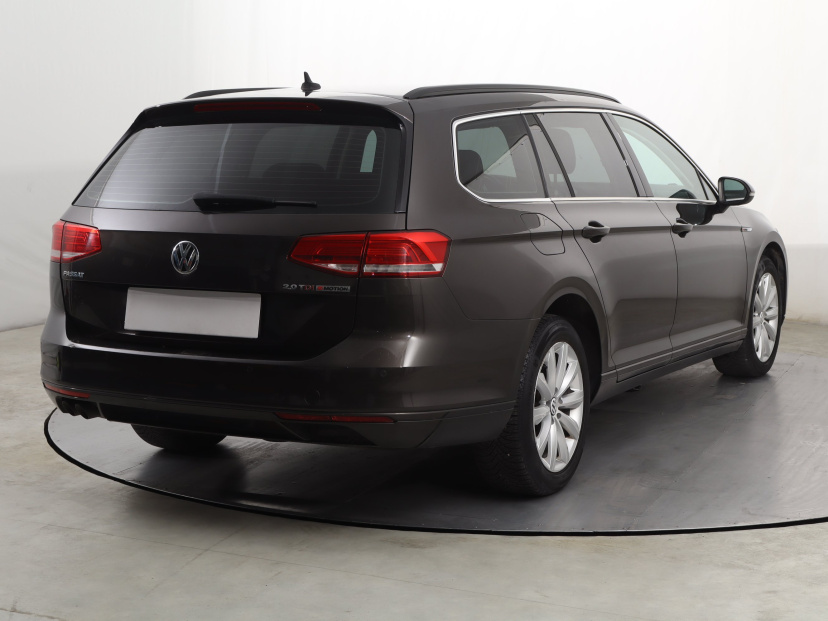 Volkswagen Passat, 2016