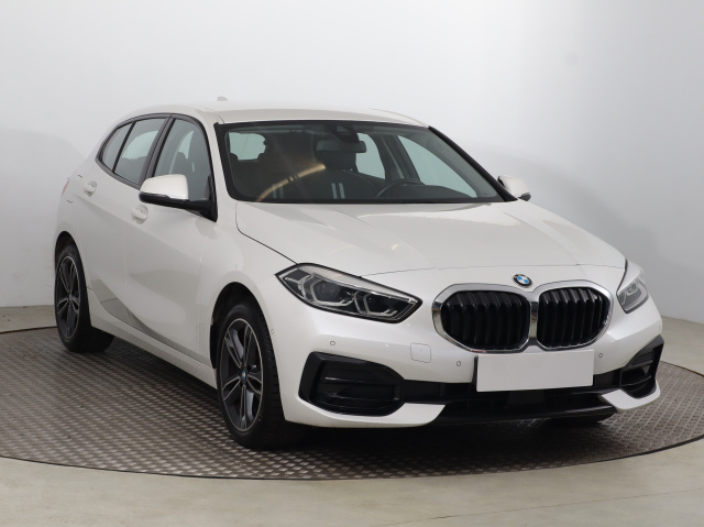 BMW 1 2022