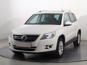 Volkswagen Tiguan - 2010