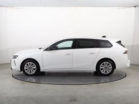 Opel Astra - 2024