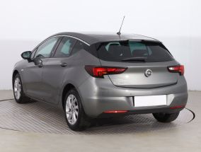 Opel Astra - 2021
