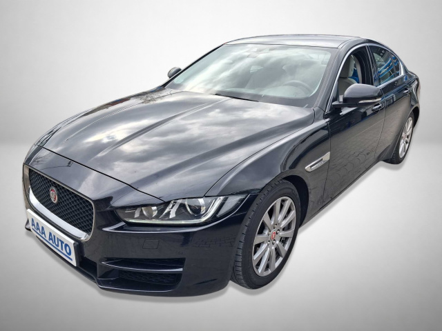 Jaguar XE 2018