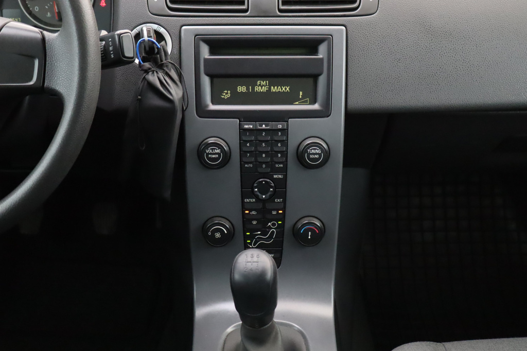 Volvo S40