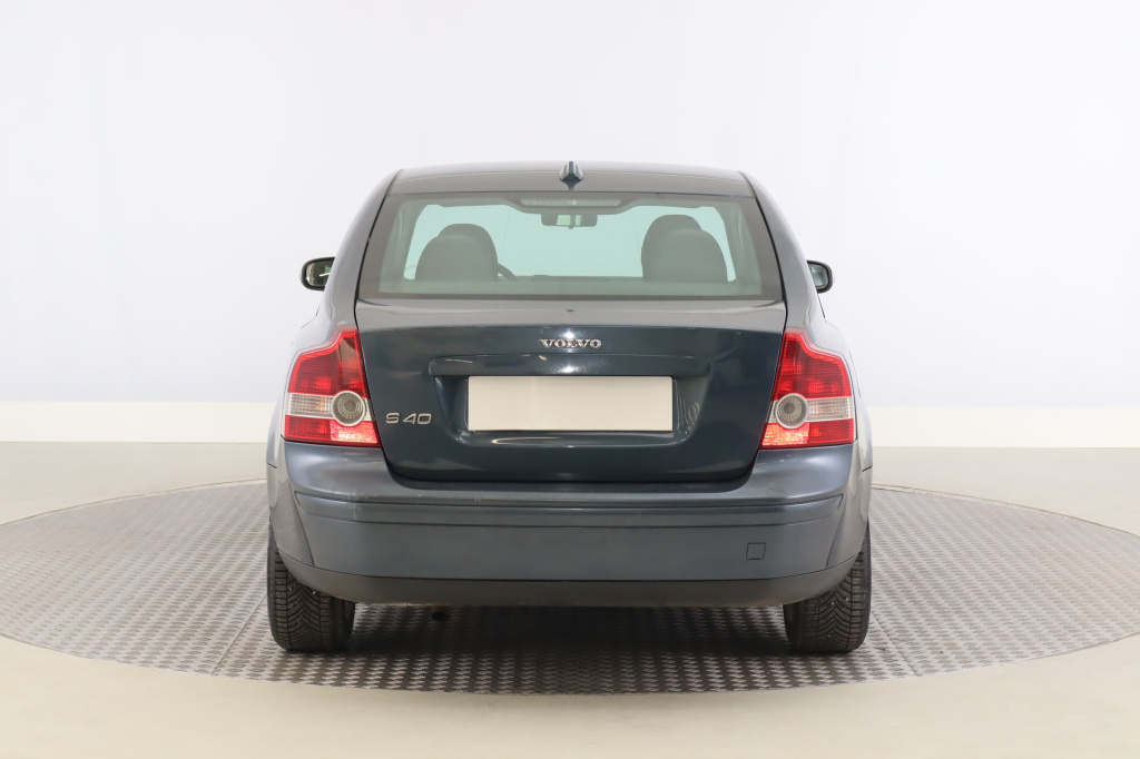 Volvo S40