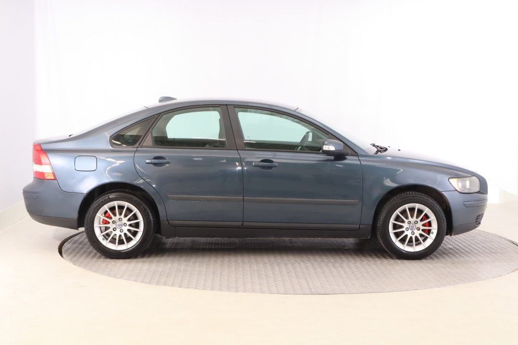 Volvo S40