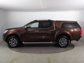 Nissan Navara - 2015