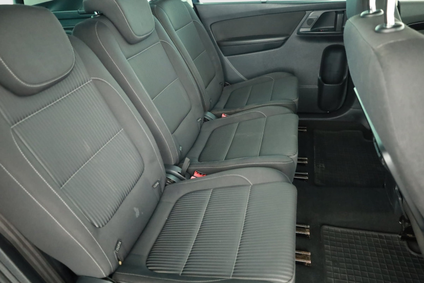Seat Alhambra, 2013