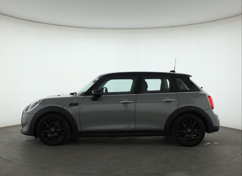 MINI 5-door, 2022
