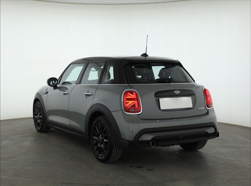 MINI 5-door, 2022