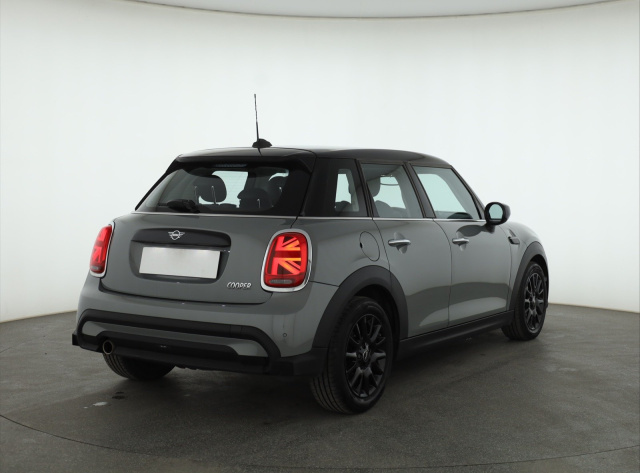 MINI 5-door