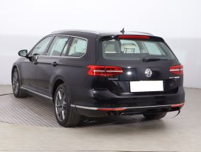 Volkswagen Passat - 2016