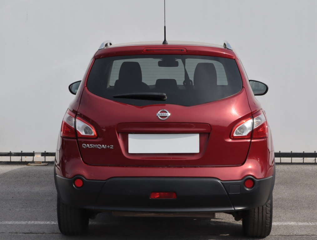 Nissan Qashqai+2