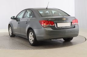 Chevrolet Cruze - 2012