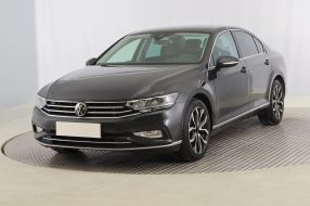 Volkswagen Passat - 2021