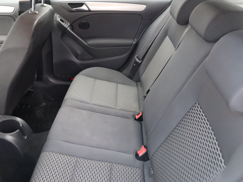 Volkswagen Golf, 2011