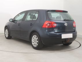 Volkswagen Golf - 2004