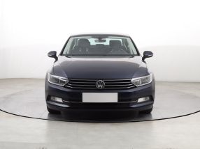 Volkswagen Passat - 2015