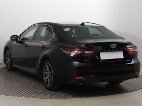 Toyota Camry - 2021