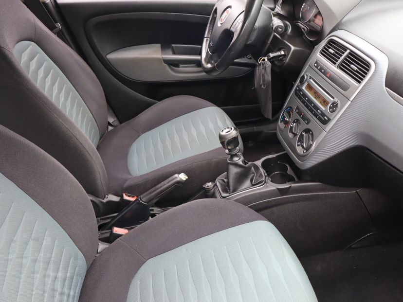 Fiat Grande Punto, 2009