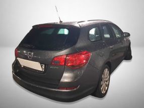 Opel Astra - 2011