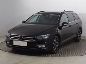 Volkswagen Passat - 2022