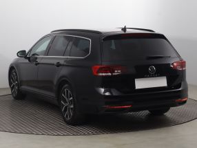 Volkswagen Passat - 2022
