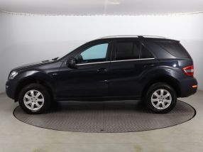 Mercedes-Benz ML - 2010