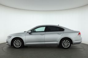 Volkswagen Passat - 2016