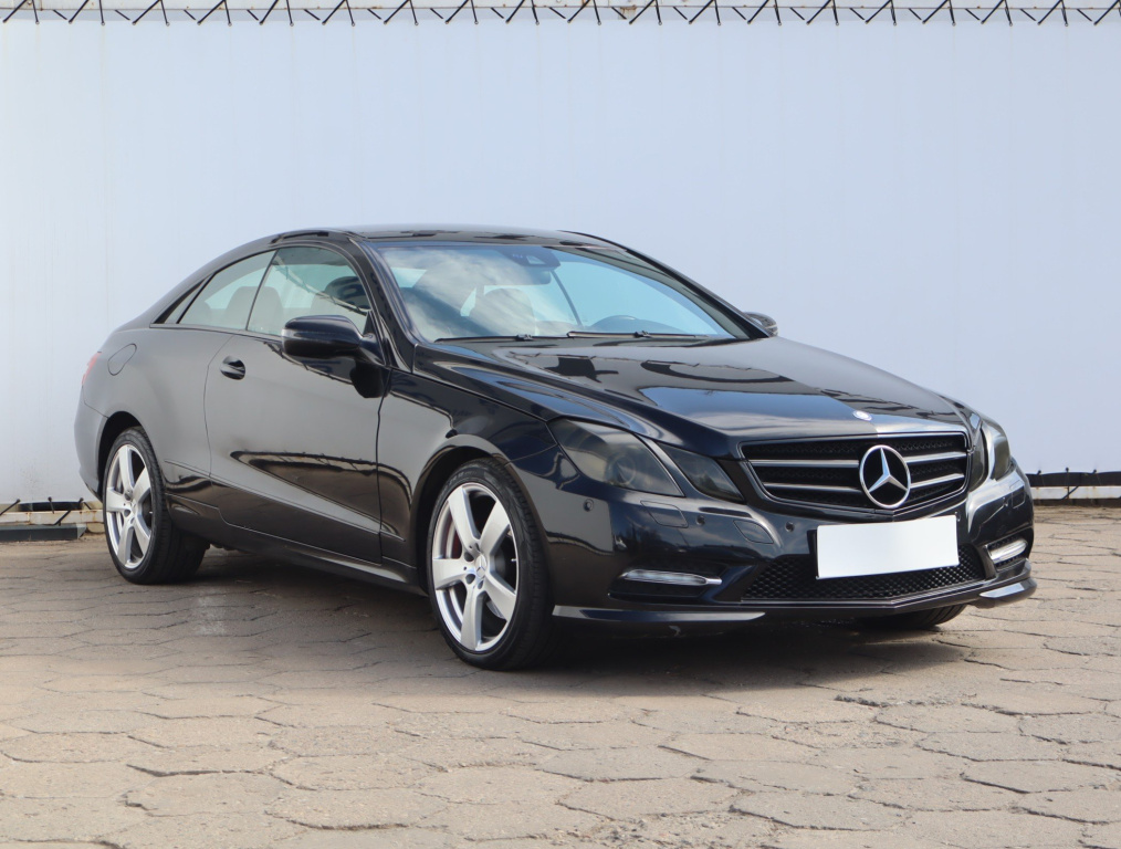 Mercedes-Benz E