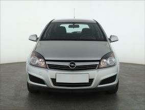 Opel Astra - 2012