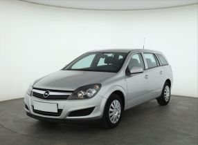 Opel Astra - 2012