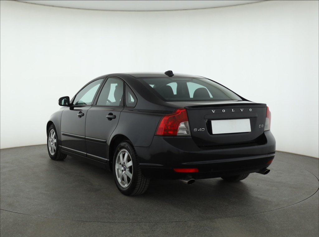 Volvo S40