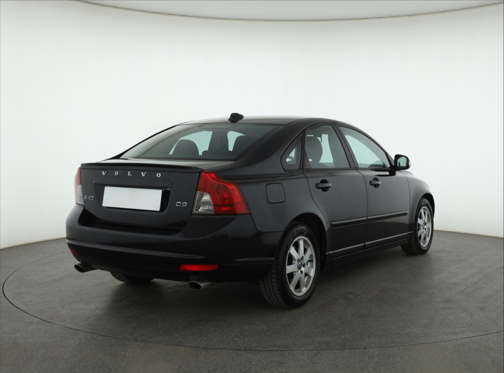Volvo S40
