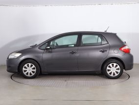 Toyota Auris - 2011