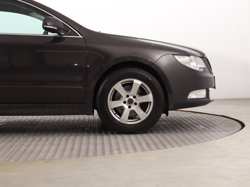 Škoda Superb, 2010