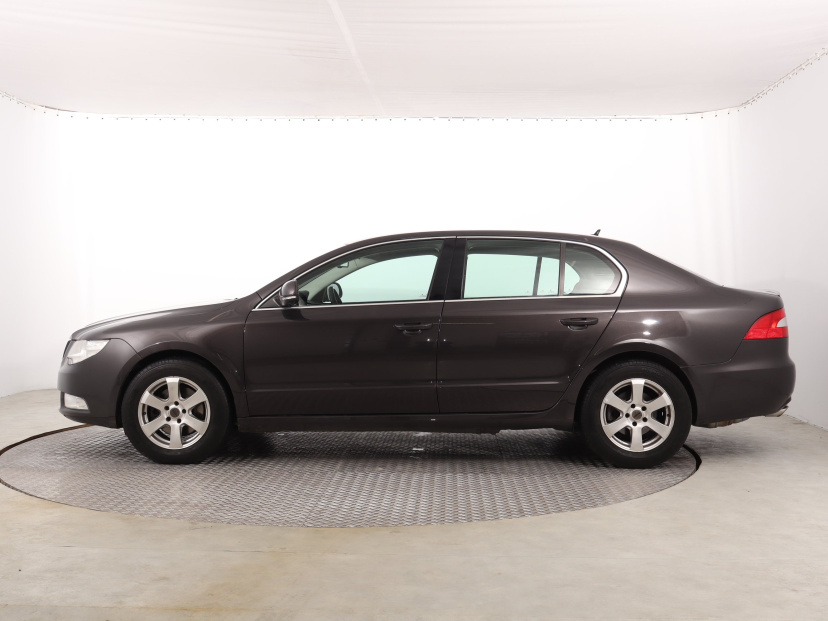 Škoda Superb, 2010
