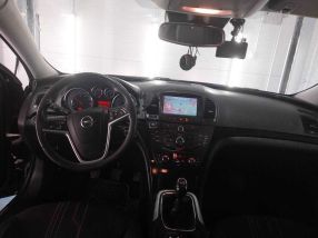 Opel Insignia - 2012